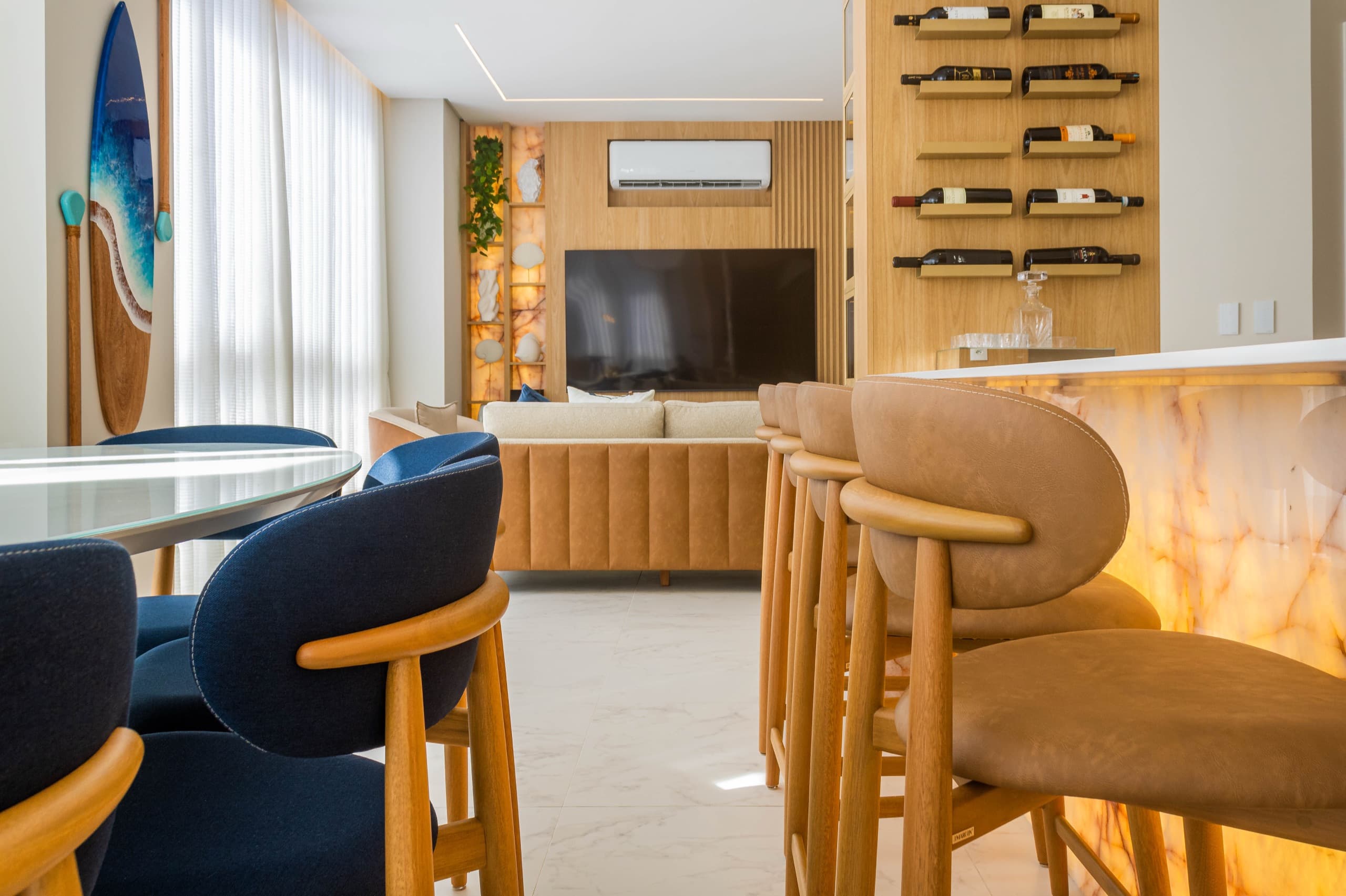 Living com marcenaria sob medida — vista 7
