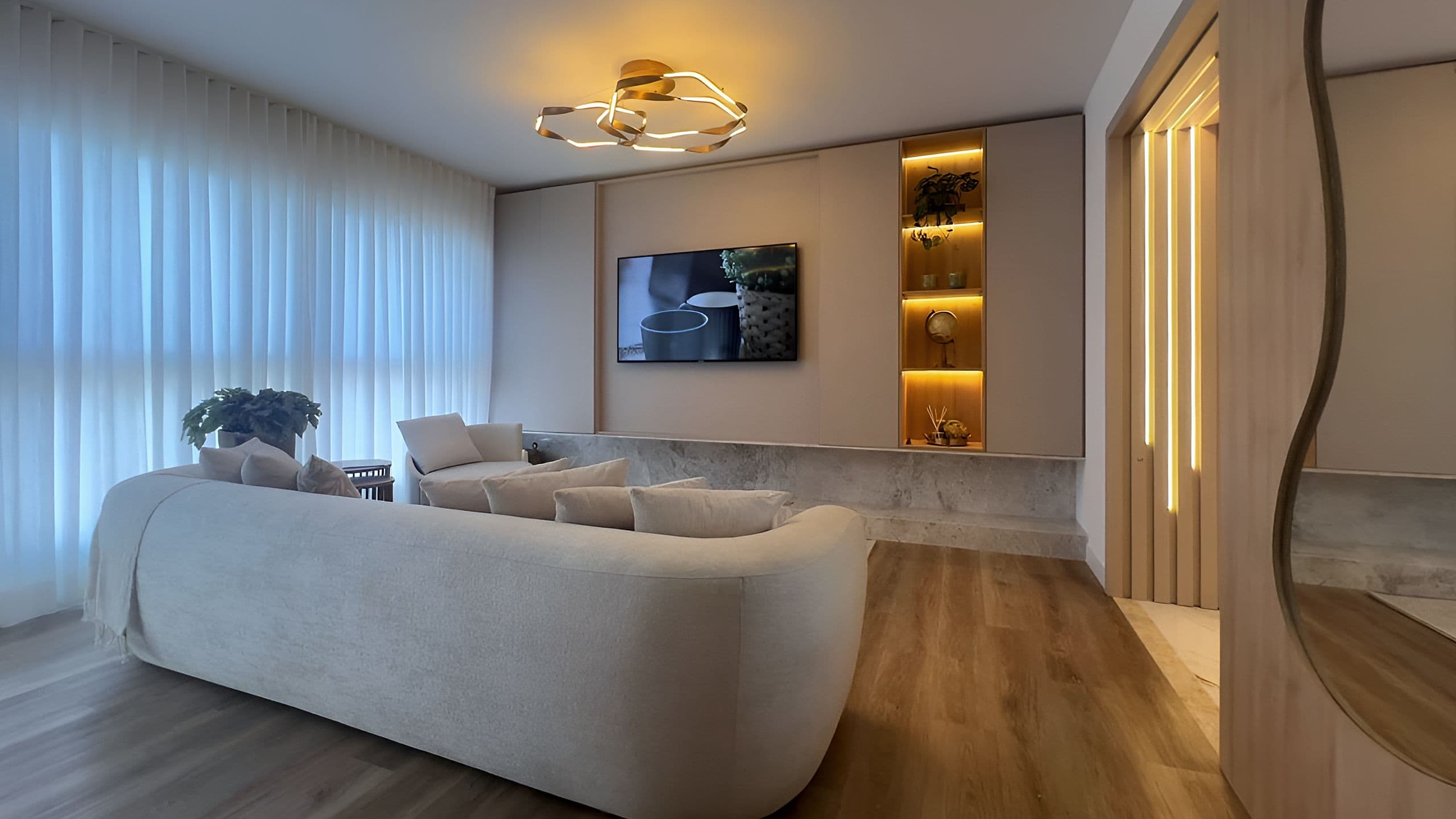 Living com marcenaria sob medida — vista 3