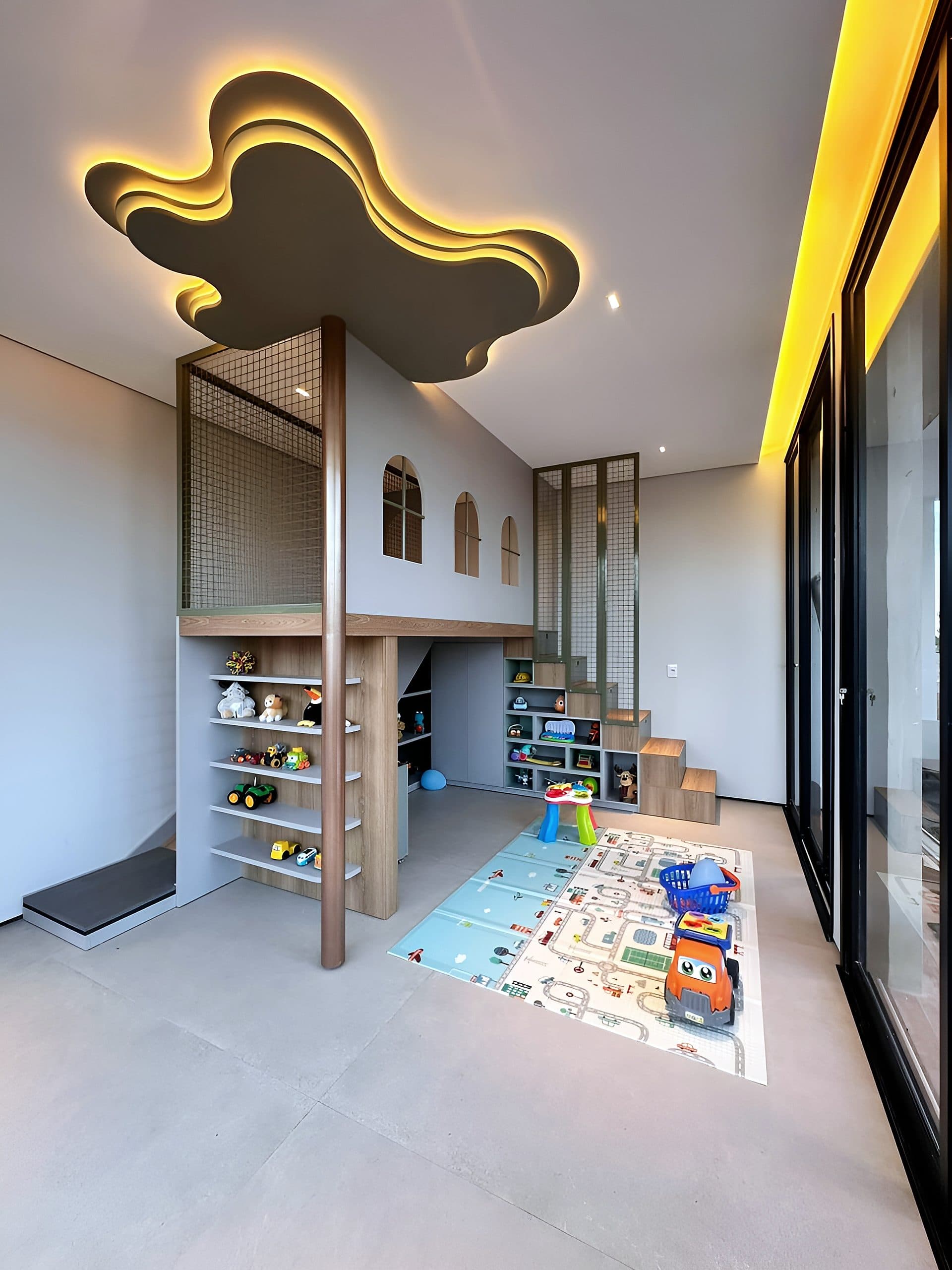 Quarto infantil com casinha em mezanino, escada com gavetas e nichos para brinquedos — vista 1