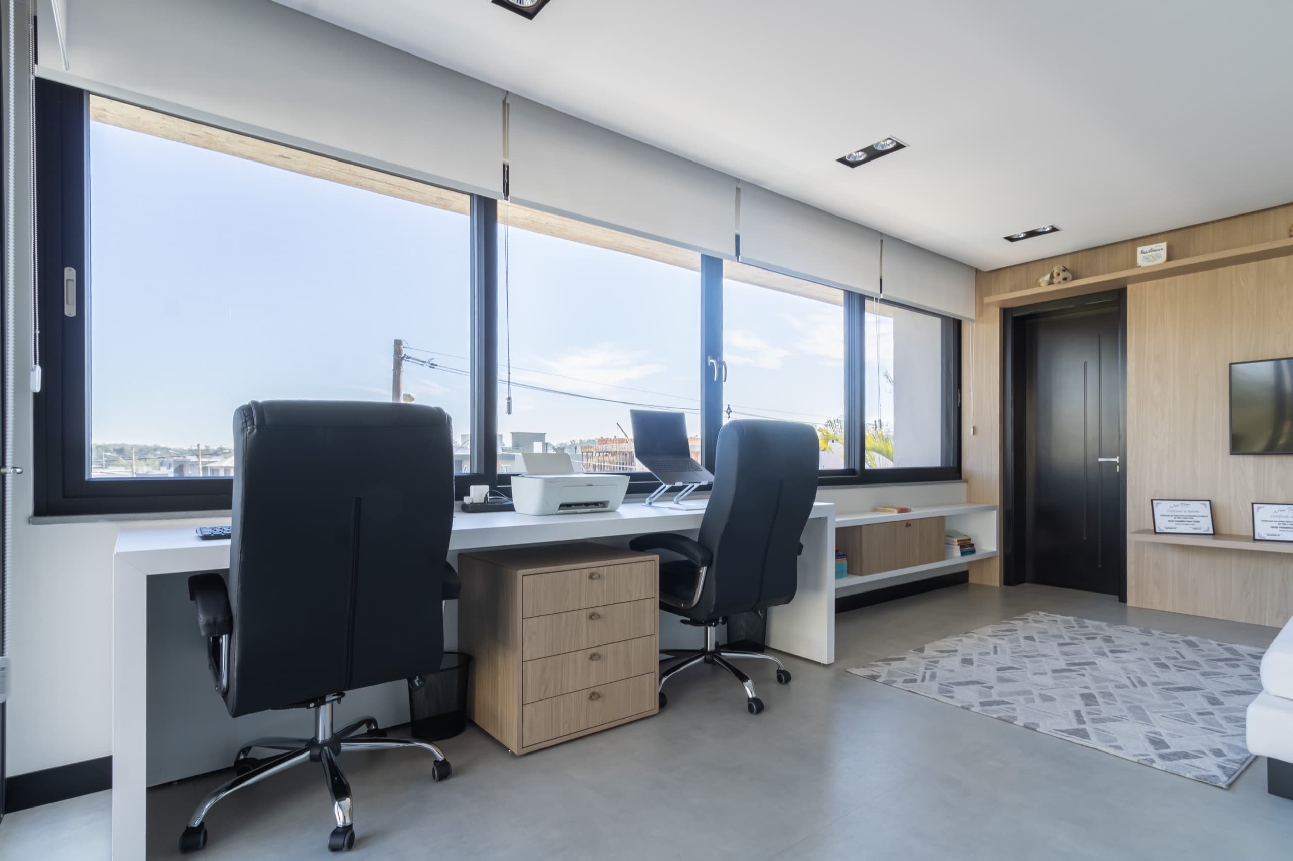 Detalhe da marcenaria do home office