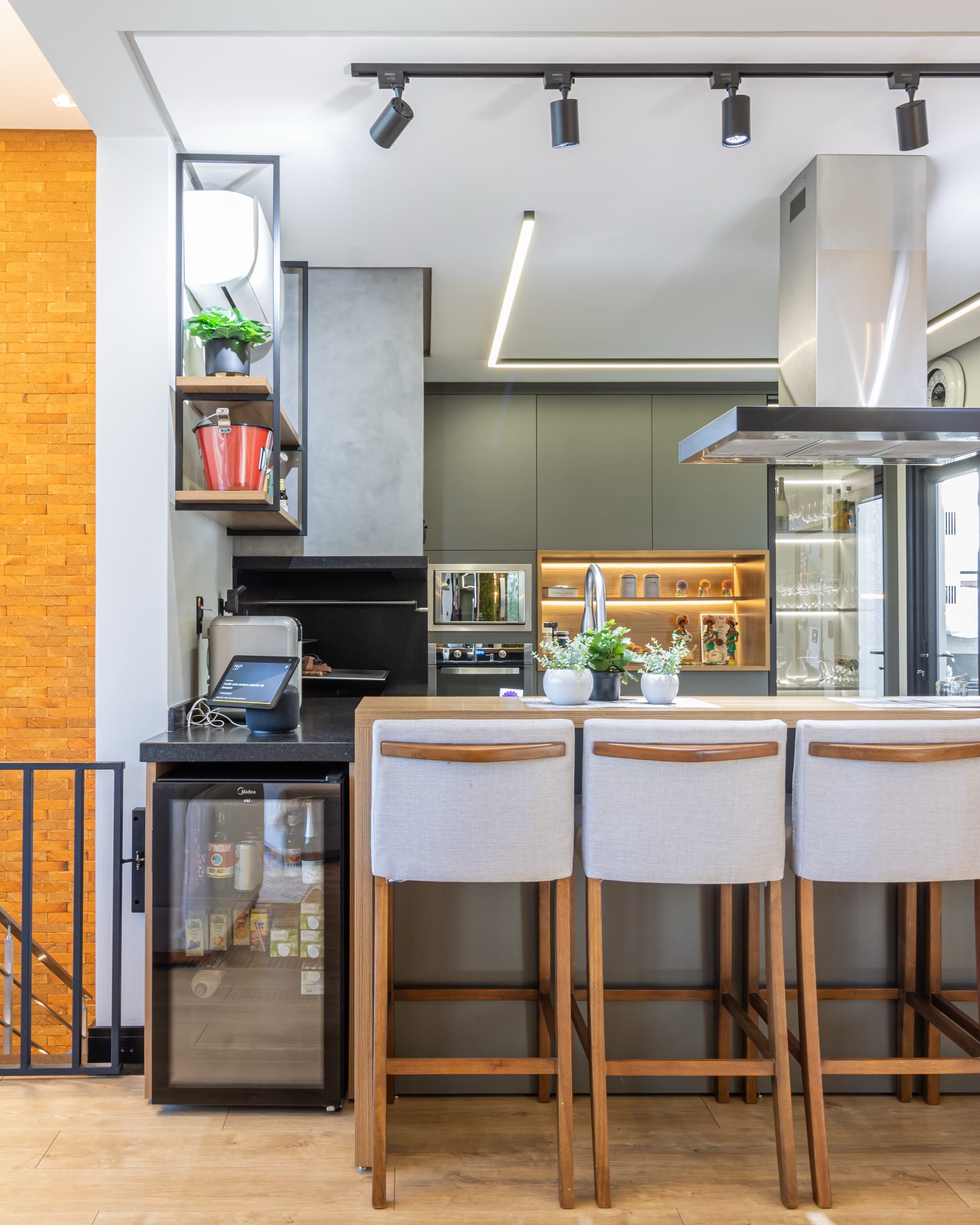Cozinha com marcenaria sob medida — vista 3